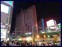 Nishi-Shinjuku by night 13